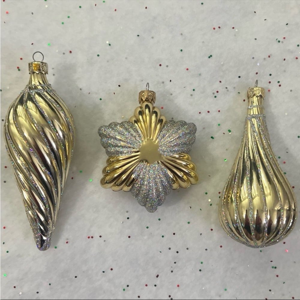 Vintage Gold Ornaments With Silver Glitter Trim